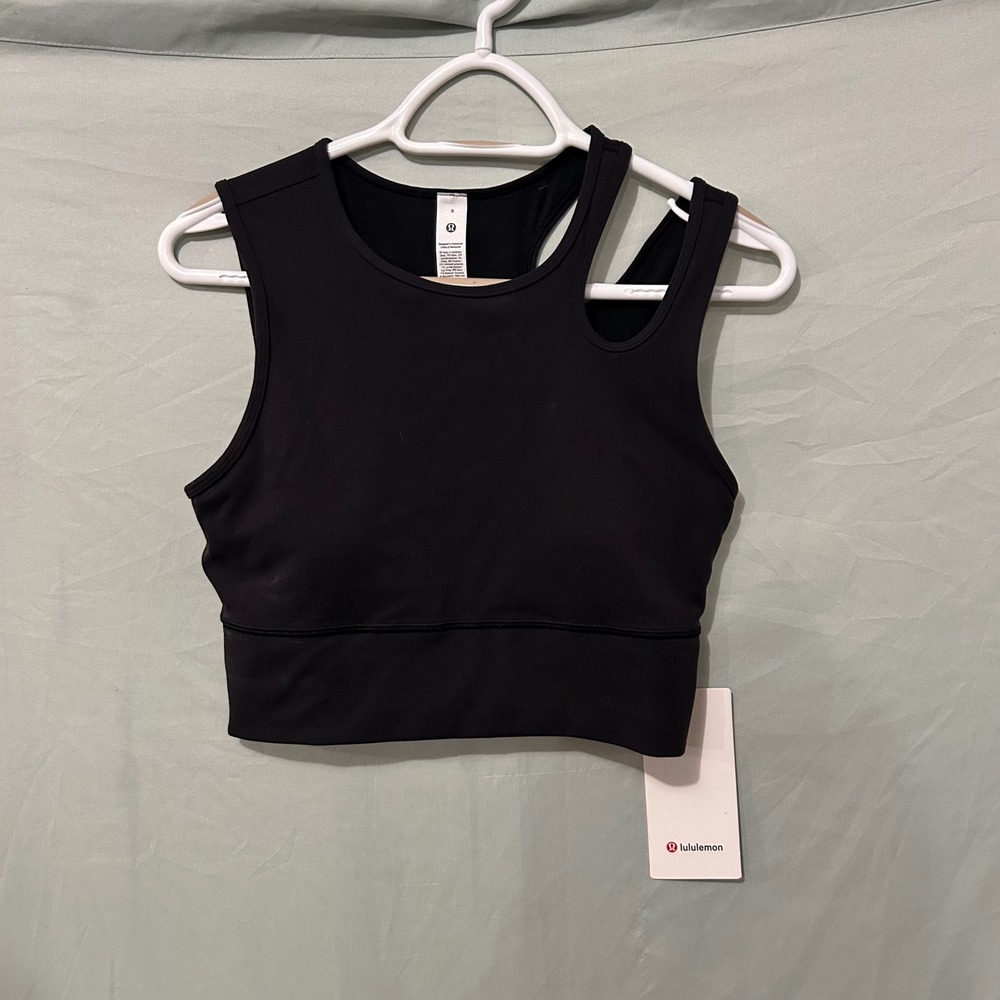 NWT Lululemon Women's Sz 8 Master Motion Crop Top Black Athletic Cold Shoulder
